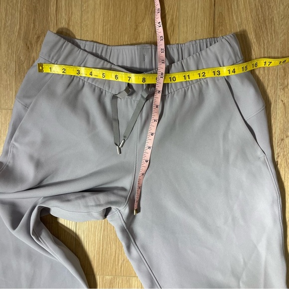 LULULEMON Women's Size 6 On The Fly Jogger Pants 28" Woven GUC Dark Chrome - Picture 10 of 10